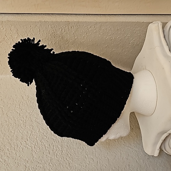 Hand made knit crochet hat - Picture 3 of 4